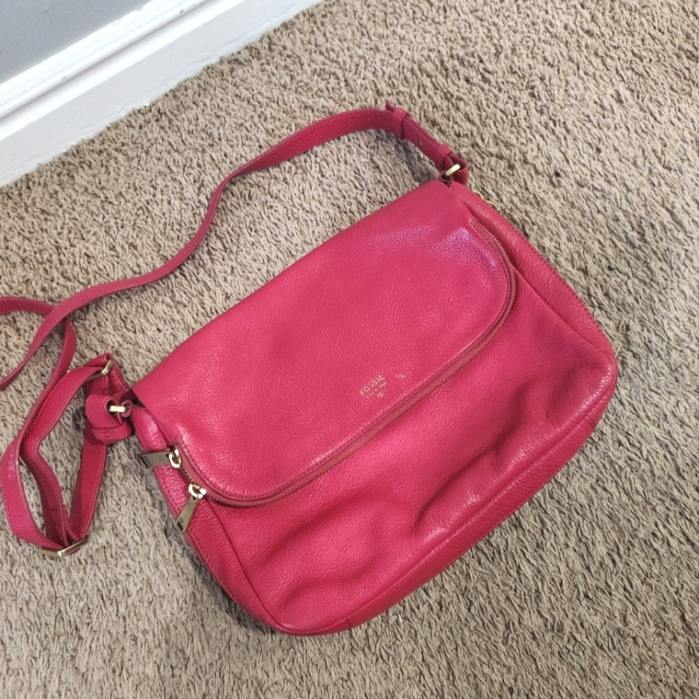 Fossil Issue No. 1954 Hot pink shoulder bag